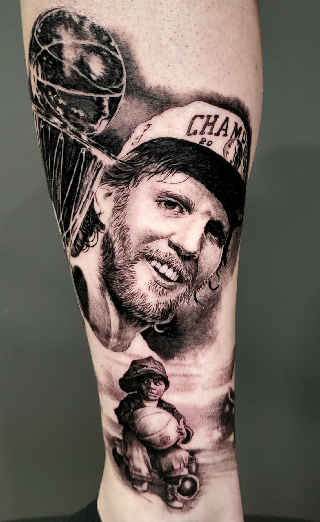 Black & Grey tatuiruotė – tatuiruočių meistras Eddy Vilniuje